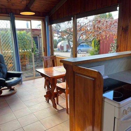 The Cottage - Tidelines Of Bicheno Extérieur photo